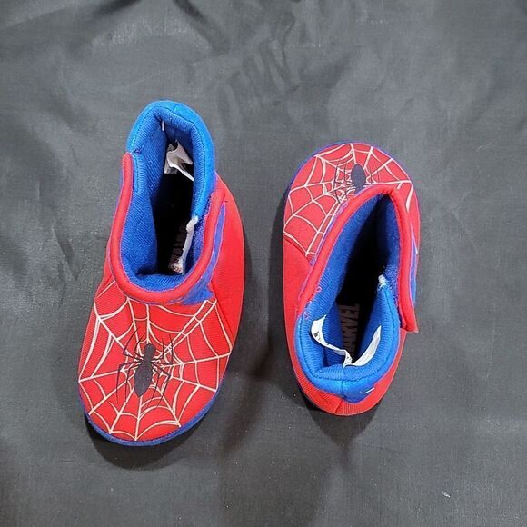 BRAND NEW MARVEL BOY'S SPIDER-MAN SLIPPER BOOTIES - Picture 10 of 13